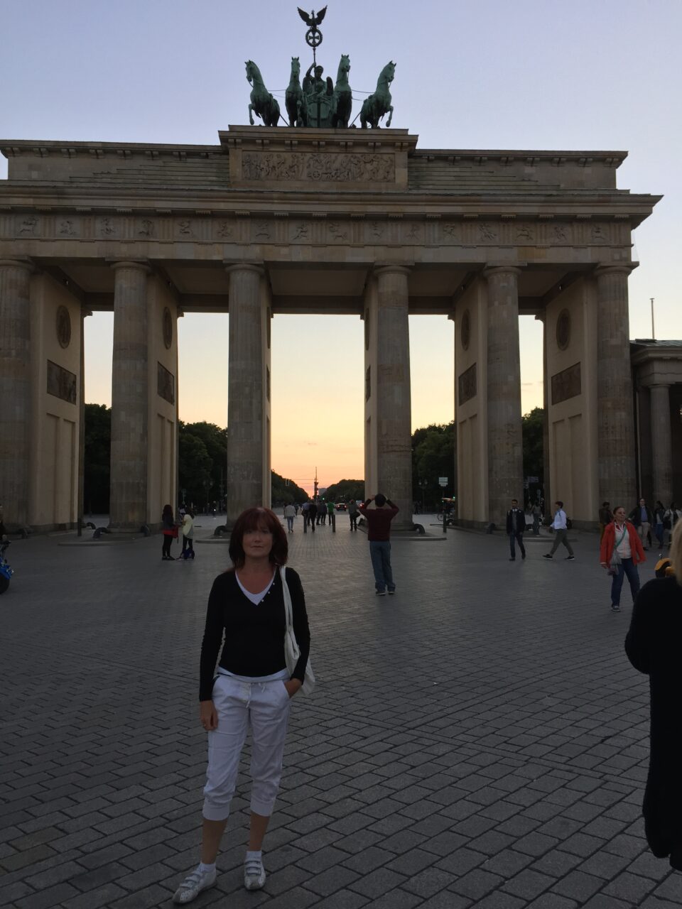 Gli host: ketty in viaggio Berlino porta di Brandeburgo